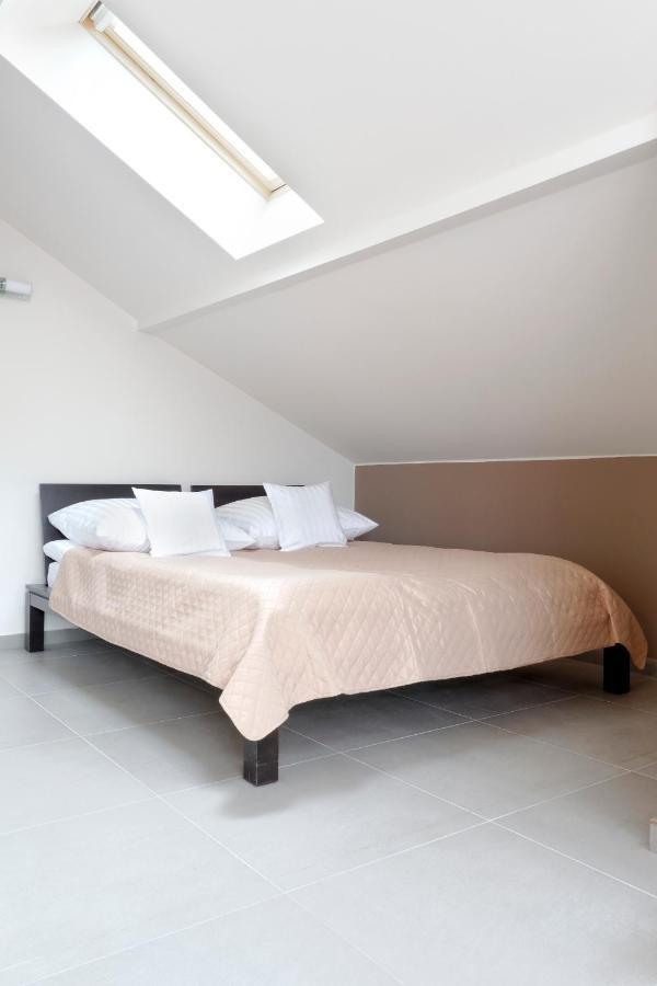 Modern Apartment In Jawiszowice Экстерьер фото