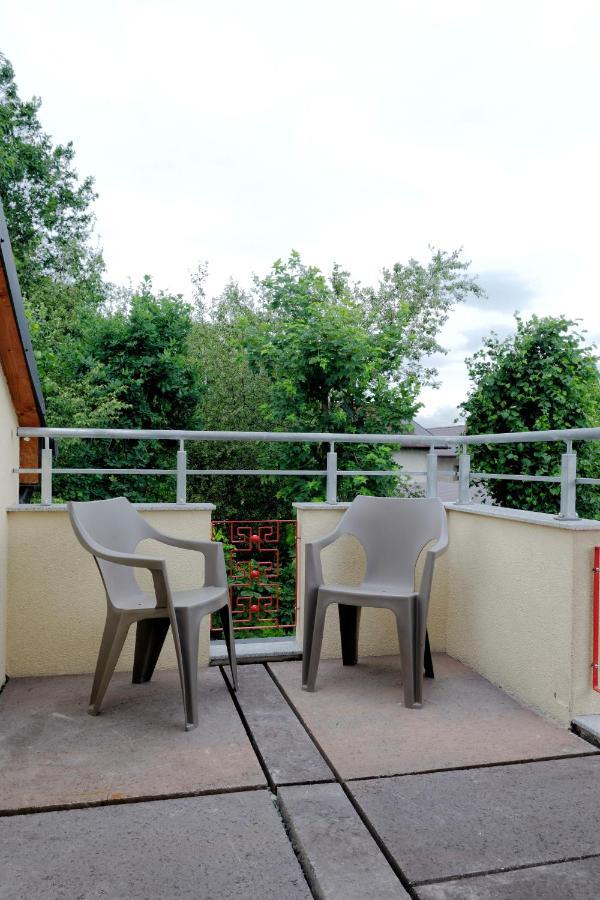 Modern Apartment In Jawiszowice Экстерьер фото