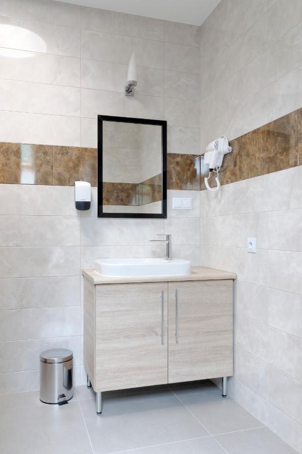 Modern Apartment In Jawiszowice Экстерьер фото